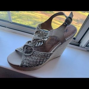 Luck Brand Wedge Sandals Size 9.5 Women’s